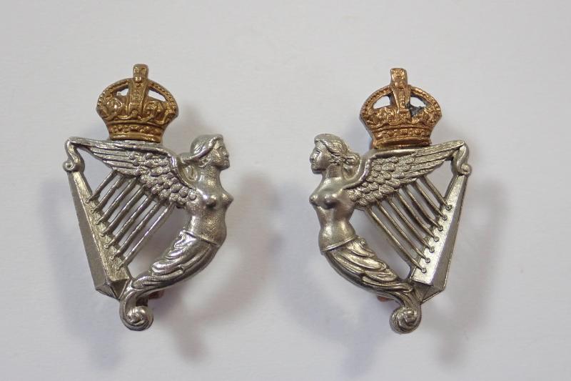8th King's (Royal Irish) Hussars Bi-Metal Collar Badges.