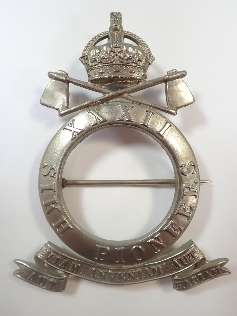 India: 32nd Sikh Pioneers Large Pagri Badge.