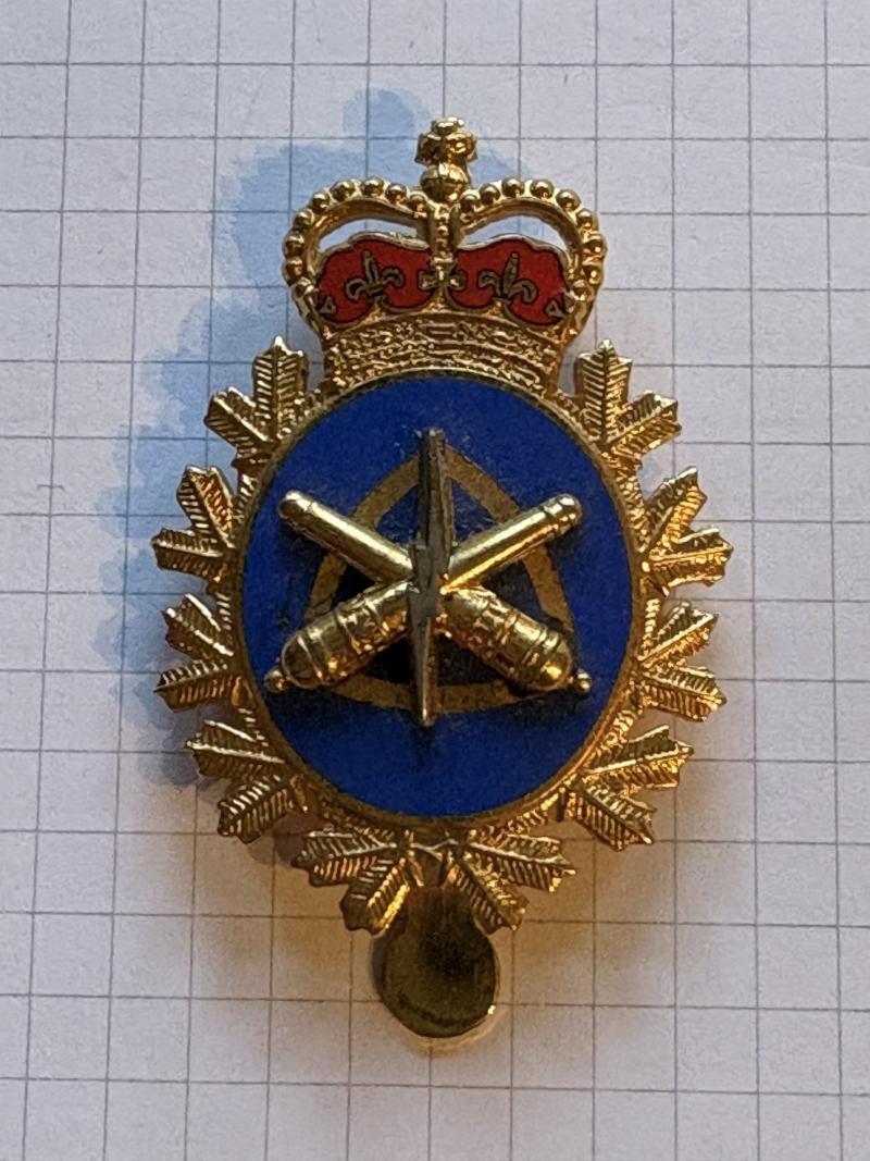 Canadian Cap Badge. Land Ordnance Engineering