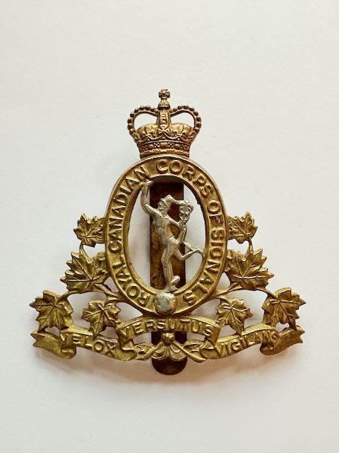Canadian Cap Badge. Royal Canadian Corps of Signals.