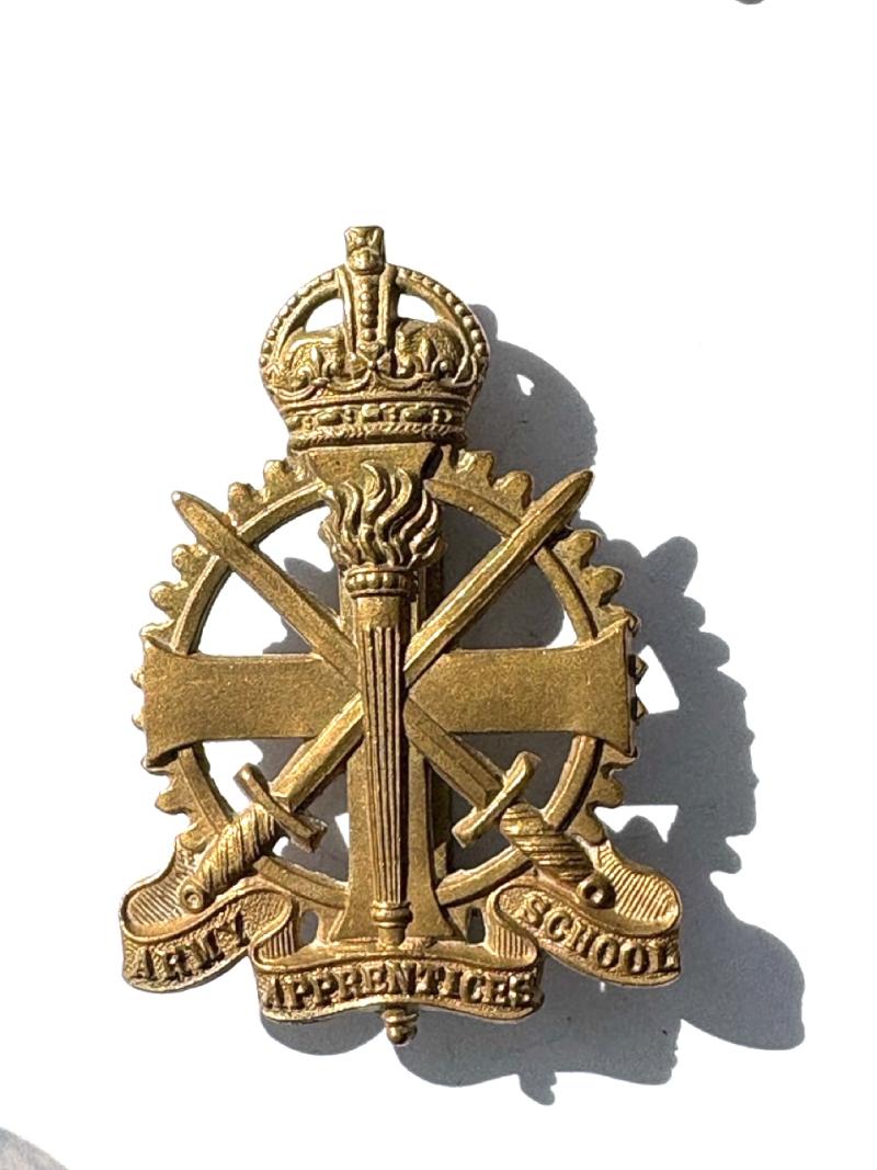 K.C  Metal Army Apprentice School Cap Badge