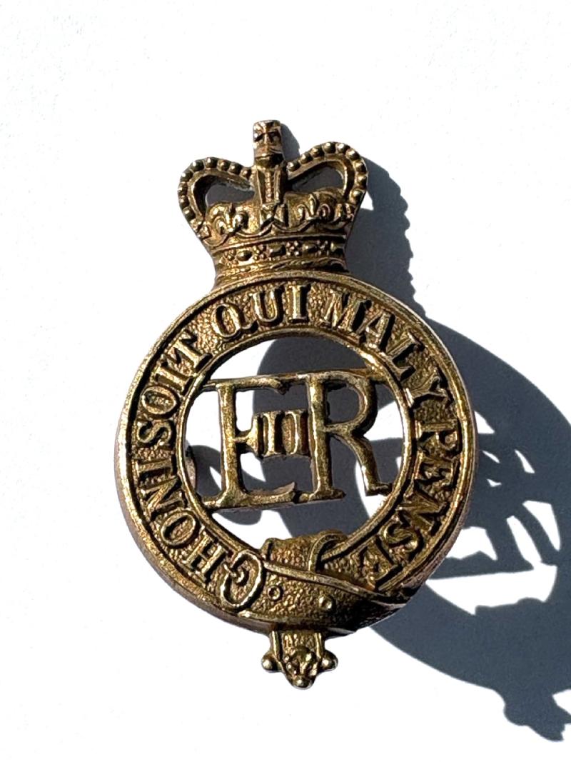 The Household Cavalry Cap Badge. ERII Q.C.
