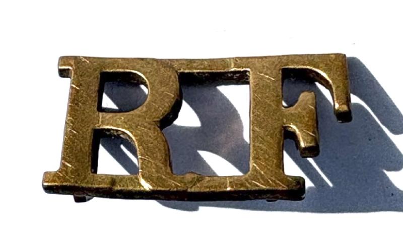 Royal Fusiliers (City of London) Shoulder Title.